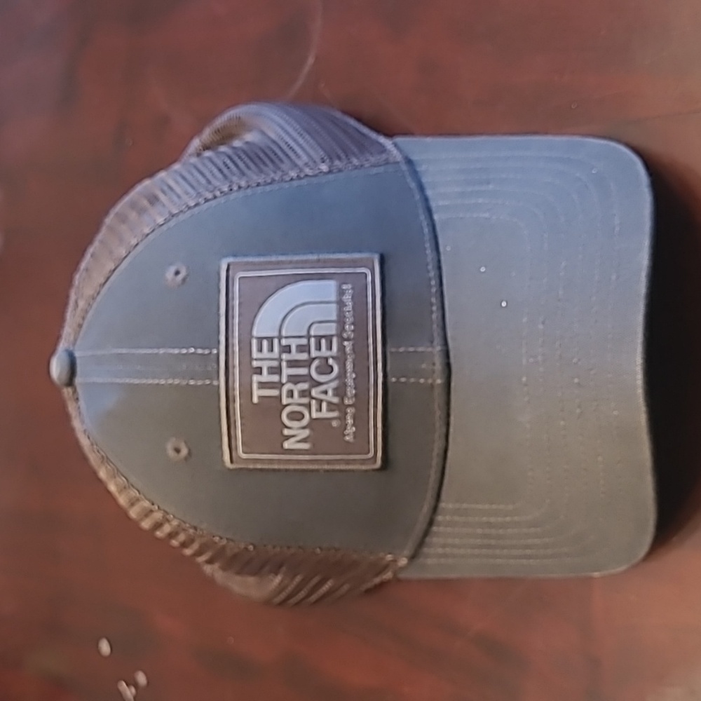 The North Face Trucker Hat OS - Picture 1 of 4